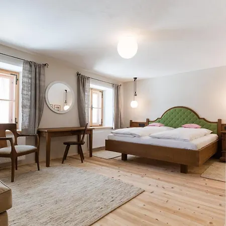 Landhaus Weyerhof Bramberg am Wildkogel