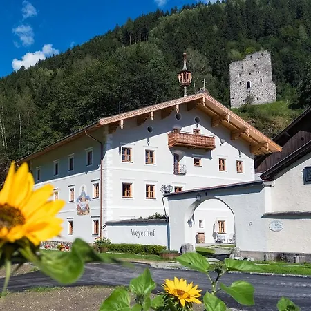 Weyerhof Landhaus *
